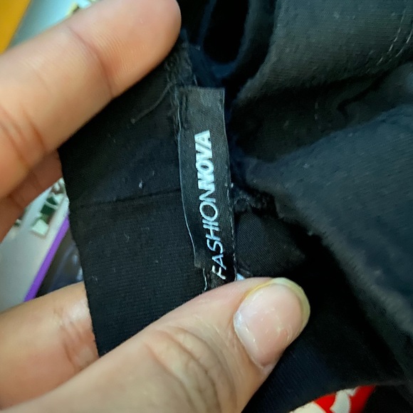 FashionNova off shoulder long sleeve romper - Picture 3 of 3